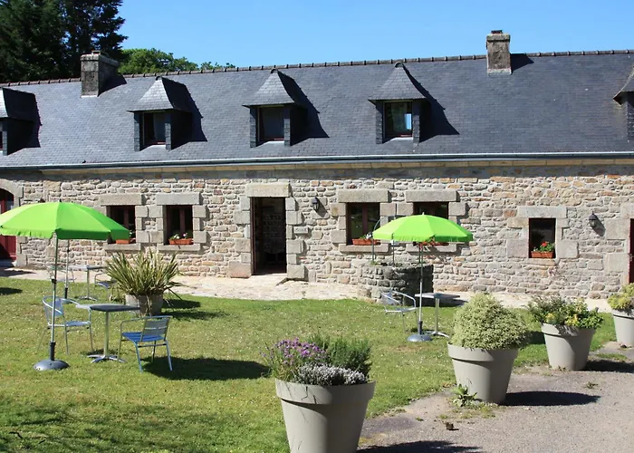 Domaine De Lesvaniel