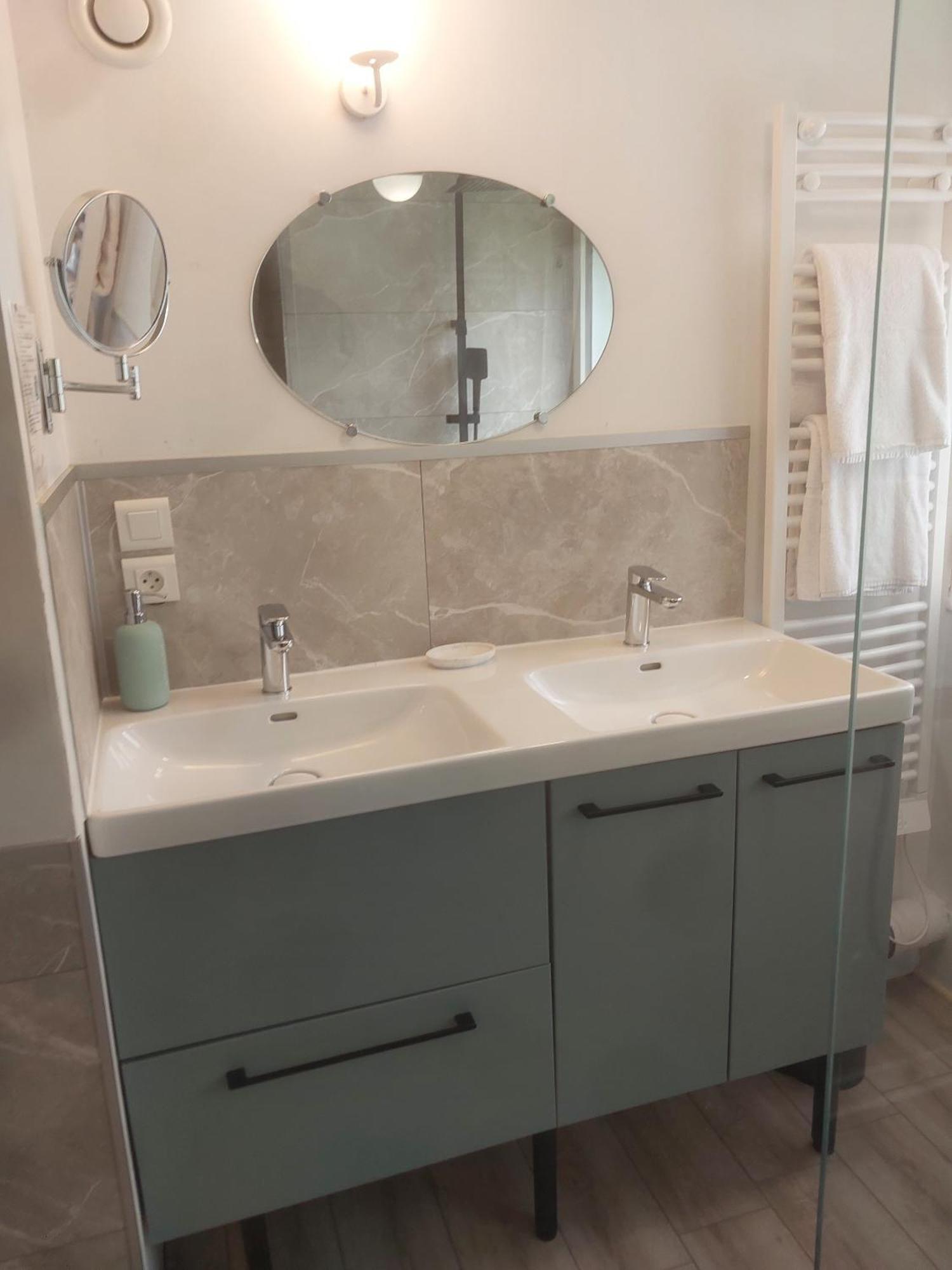 Holiday home Domaine De Lesvaniel
