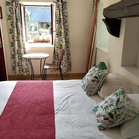 Domaine De Lesvaniel Landudec Room photo