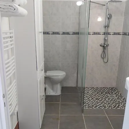 Domaine De Lesvaniel Landudec Room photo